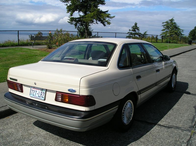 Ford Taurus 1986