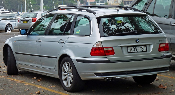 BMW 320i 2003