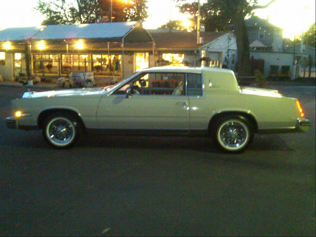 Cadillac Eldorado 1984 foto - 1