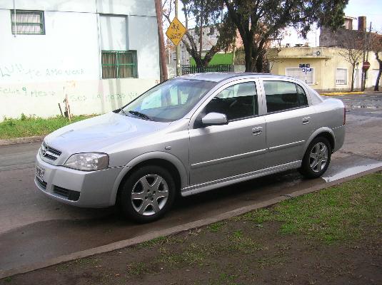 Chevrolet Astra 2004 foto - 1