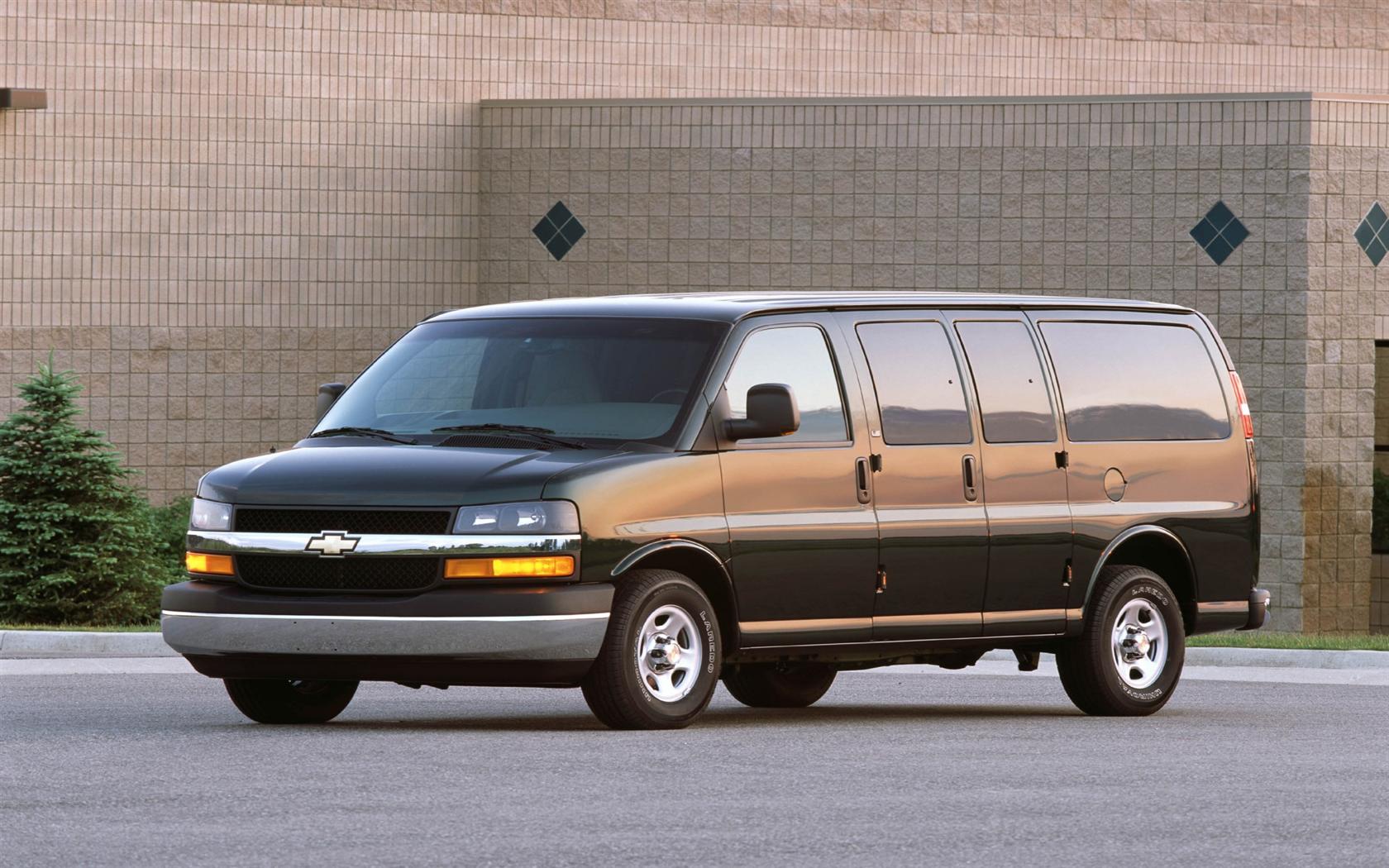 Chevrolet Express 2001 foto - 3