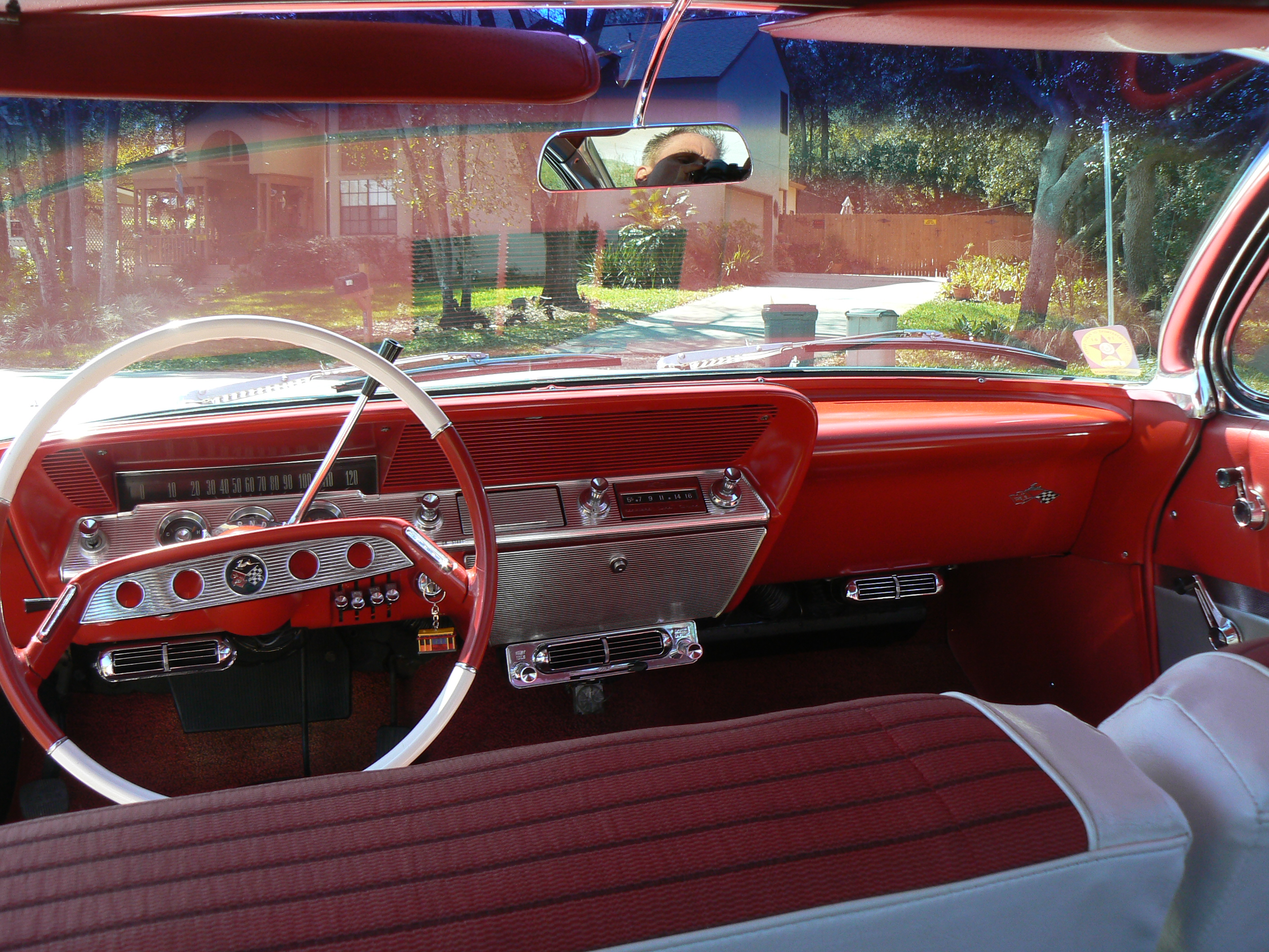 Chevrolet Impala 1961 foto - 2