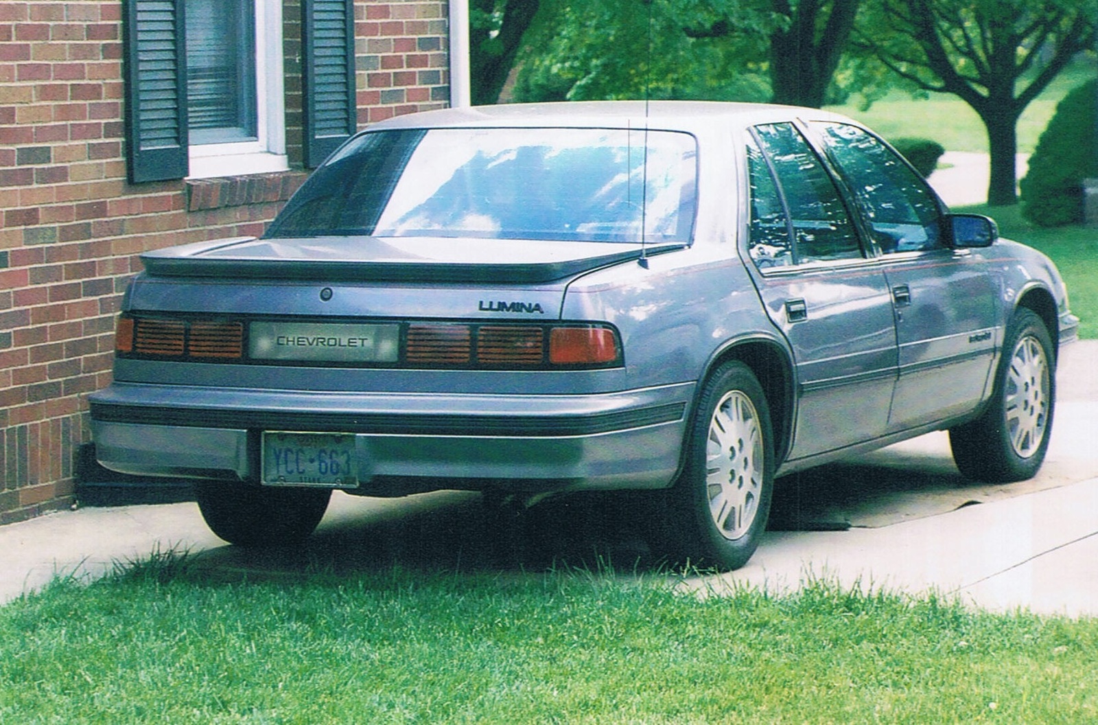 Chevrolet Lumina 1991 foto - 4