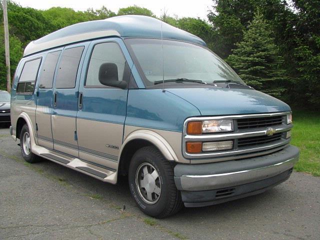 Chevrolet Van 1998 foto - 4