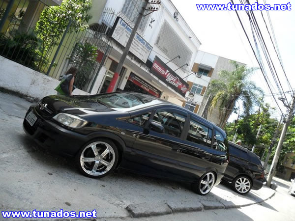 Chevrolet Zafira 2015 foto - 3