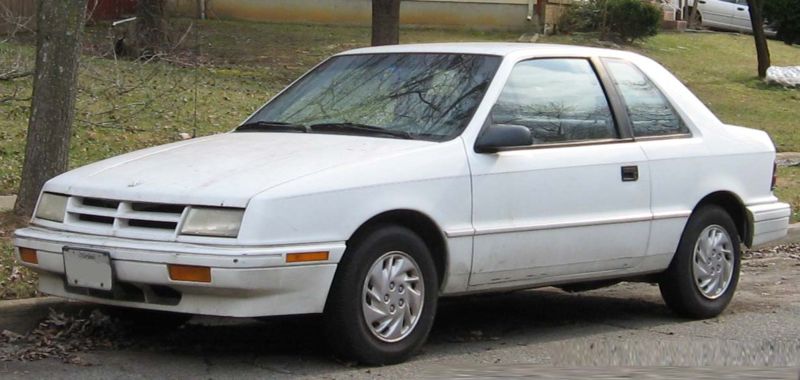 Dodge Dart 1990 foto - 3