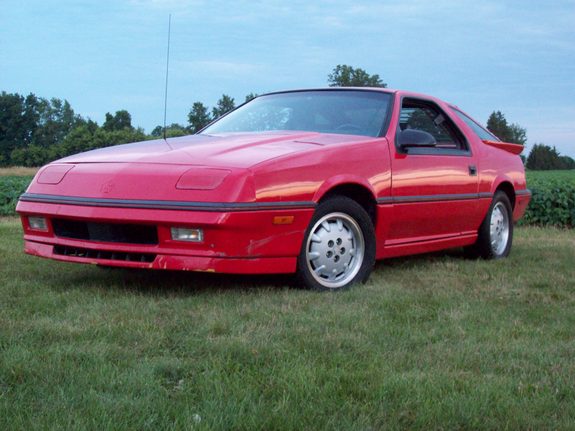 Dodge Daytona 1988 foto - 2