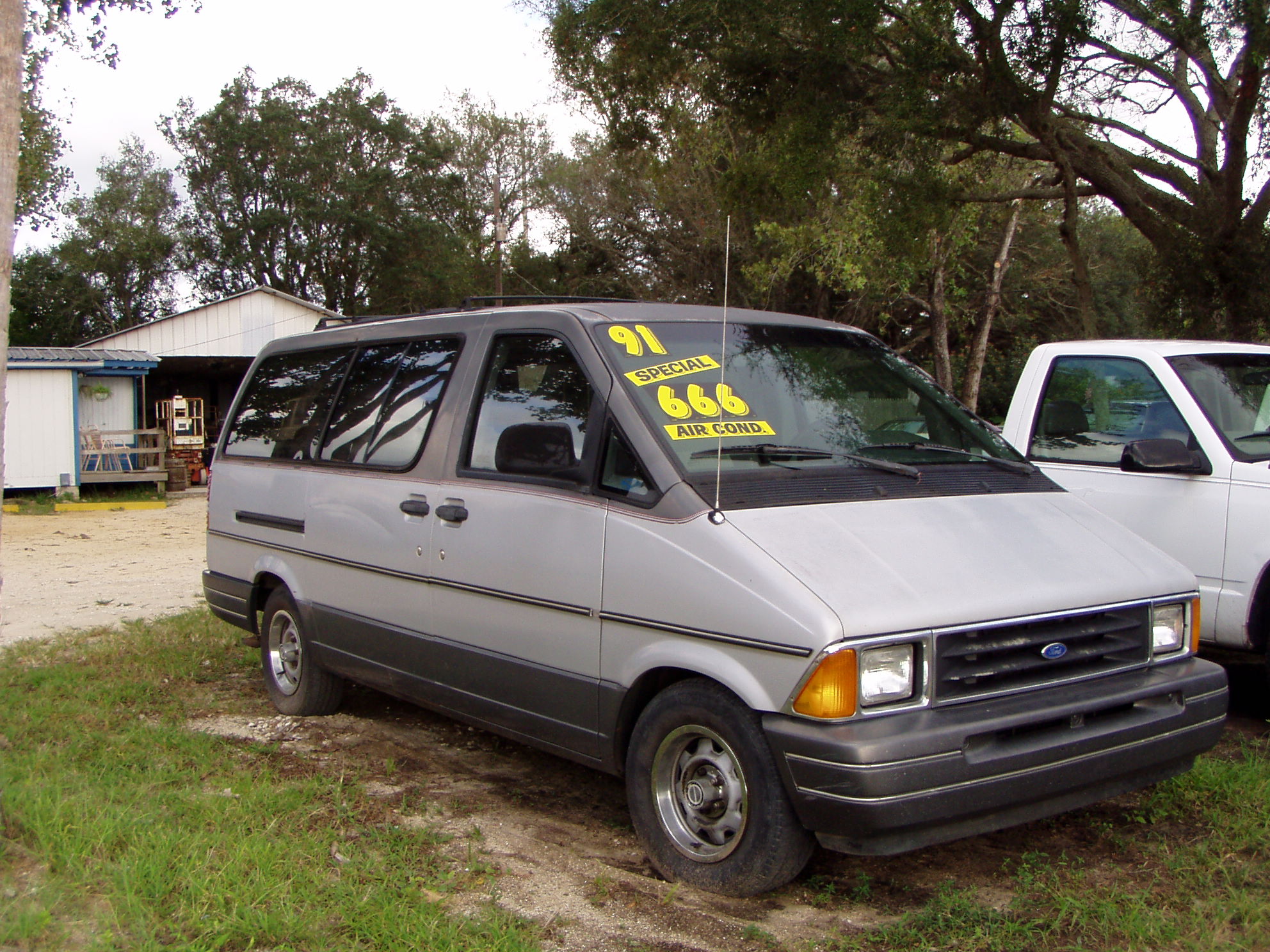 Ford Aerostar 1991 foto - 2