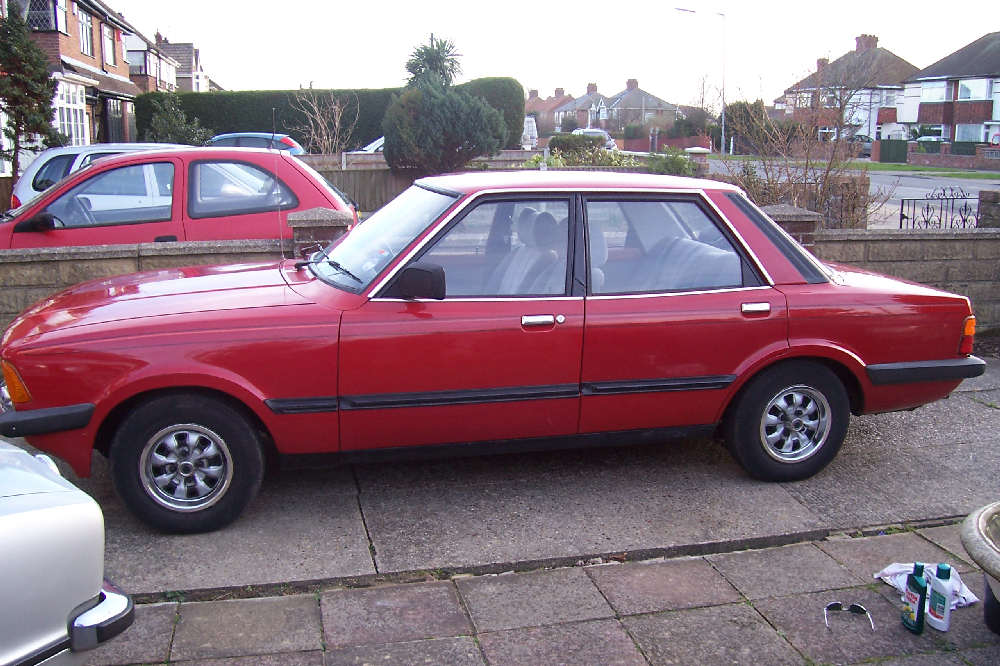 Ford Cortina 1981 foto - 5