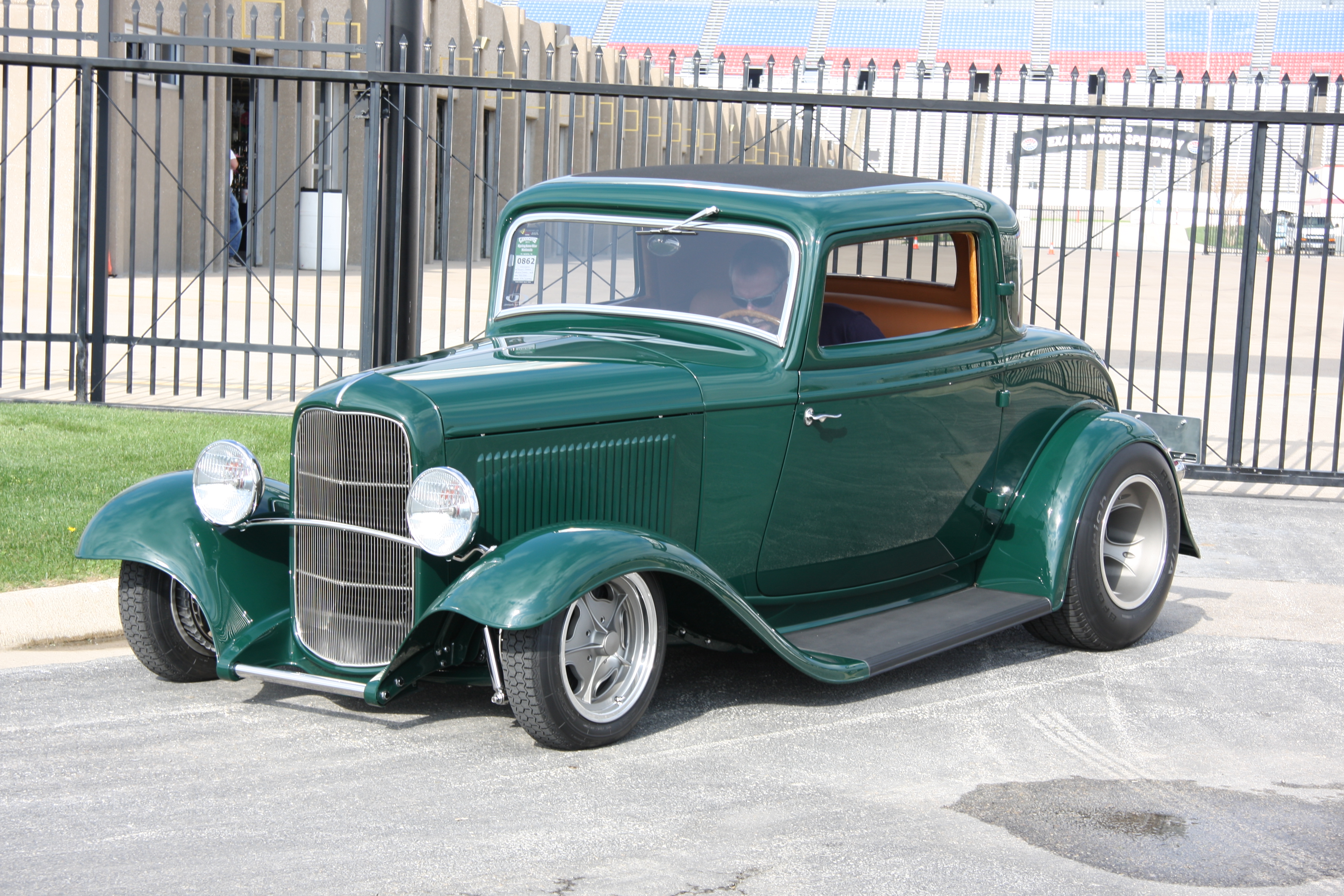 Ford Coupe 1932 foto - 4
