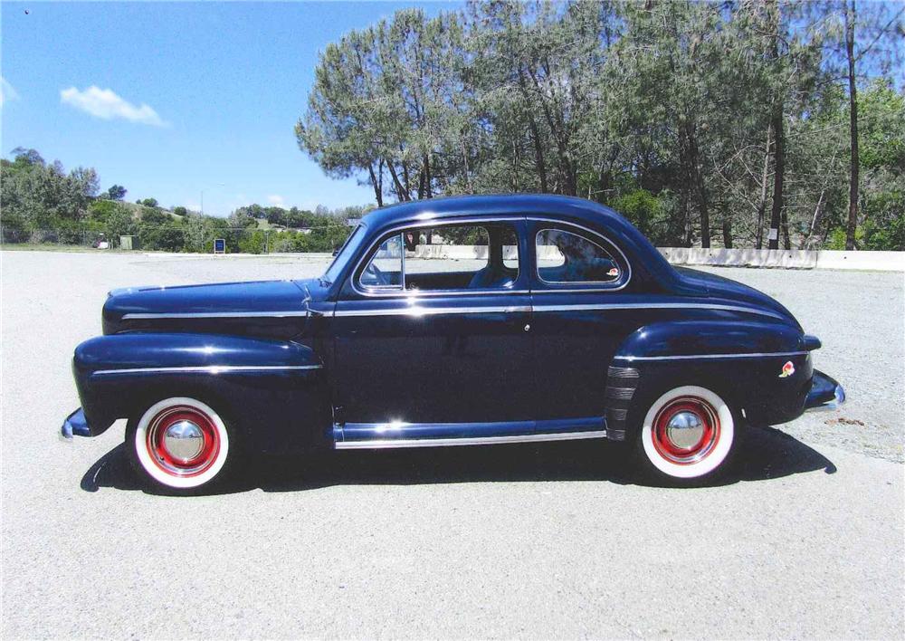 Ford Coupe 1946 foto - 2