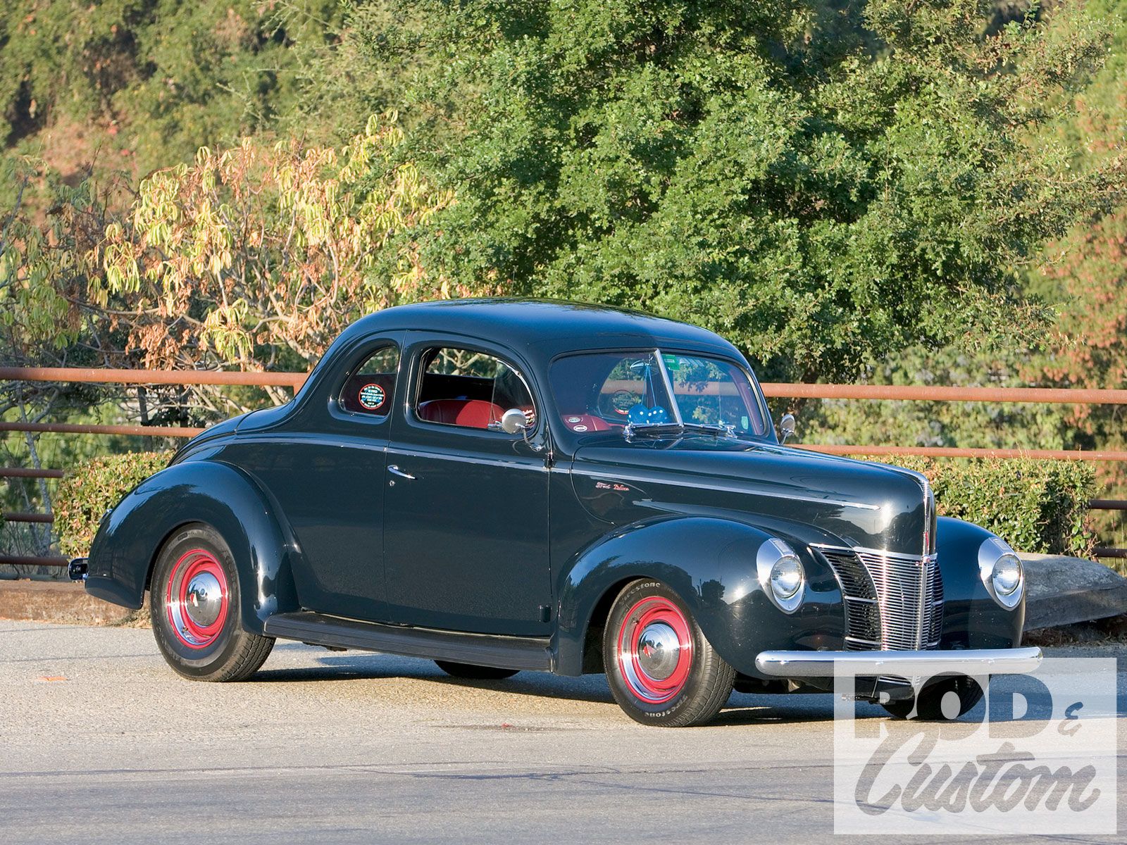Ford Coupe 1946 foto - 3