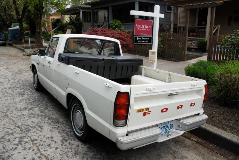 Ford Courier 1982 foto - 1
