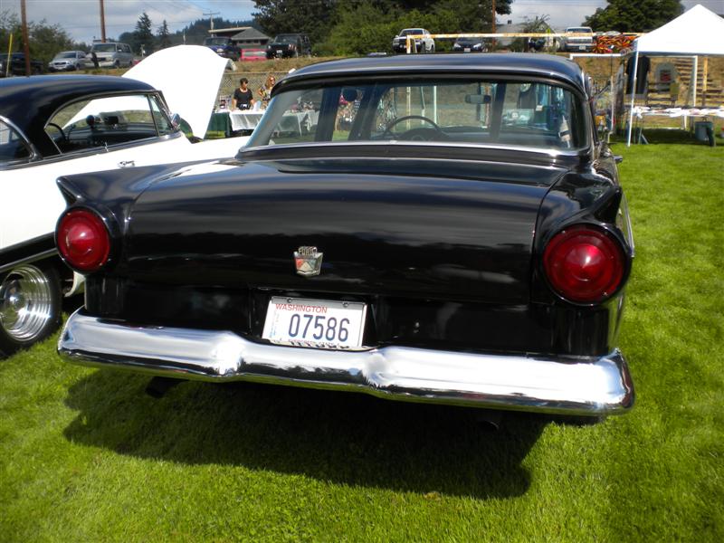 Ford Custom 1957 foto - 4