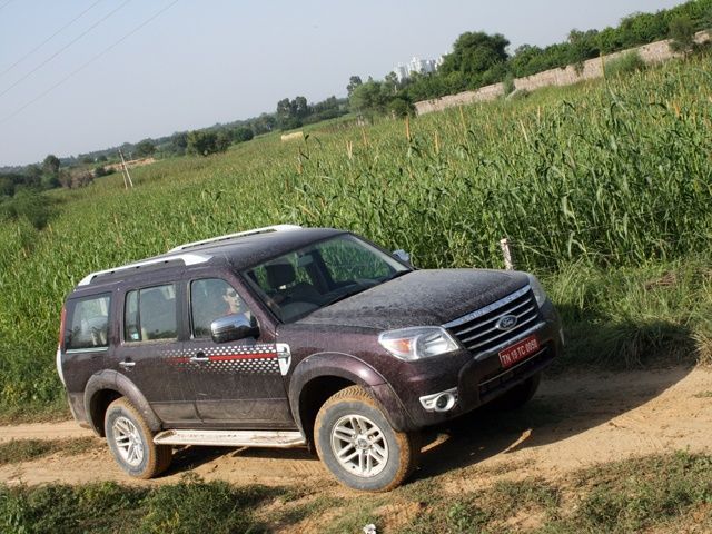 Ford Endeavour 2010 foto - 2