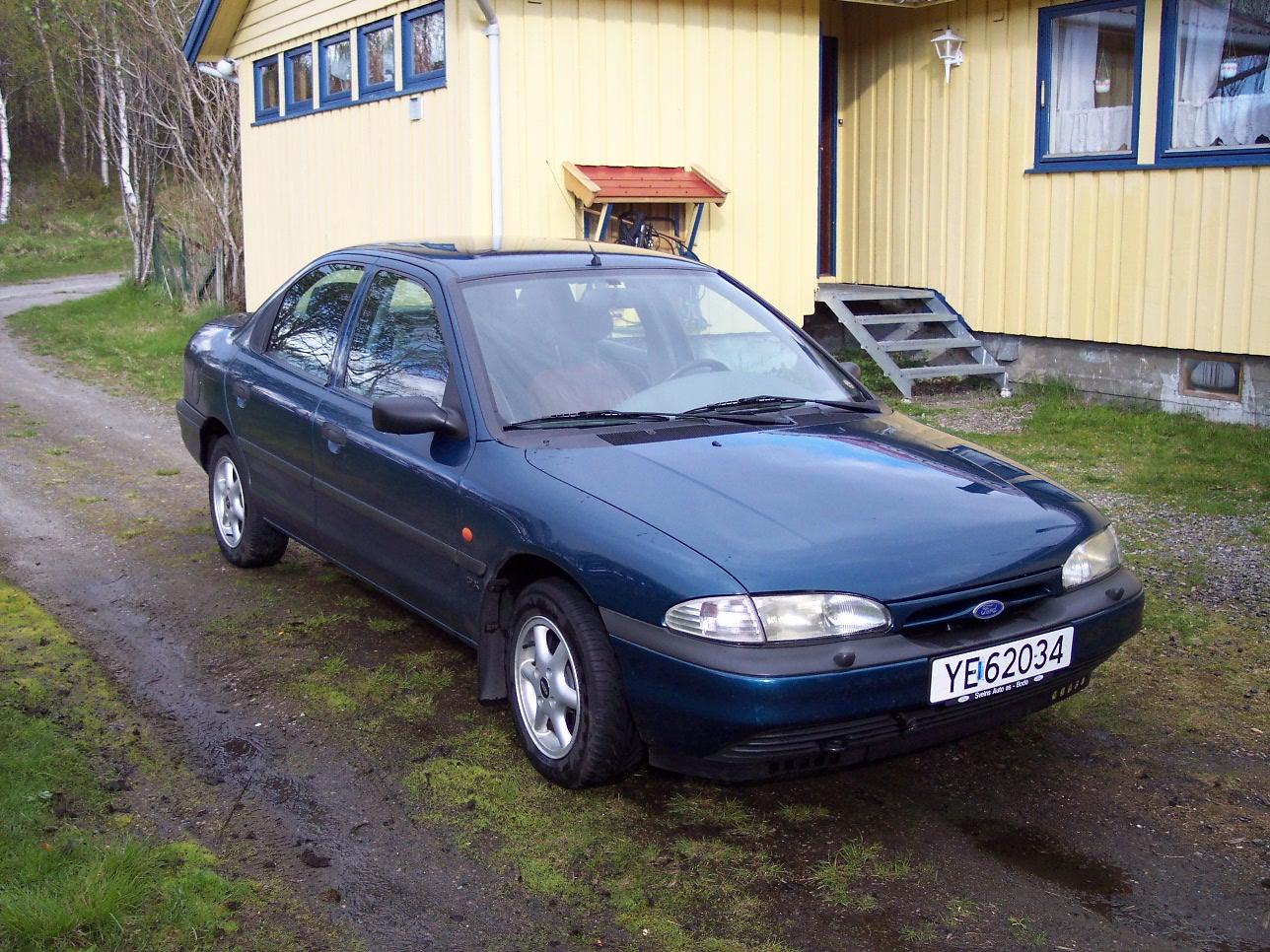 Ford Focus 1994 foto - 4