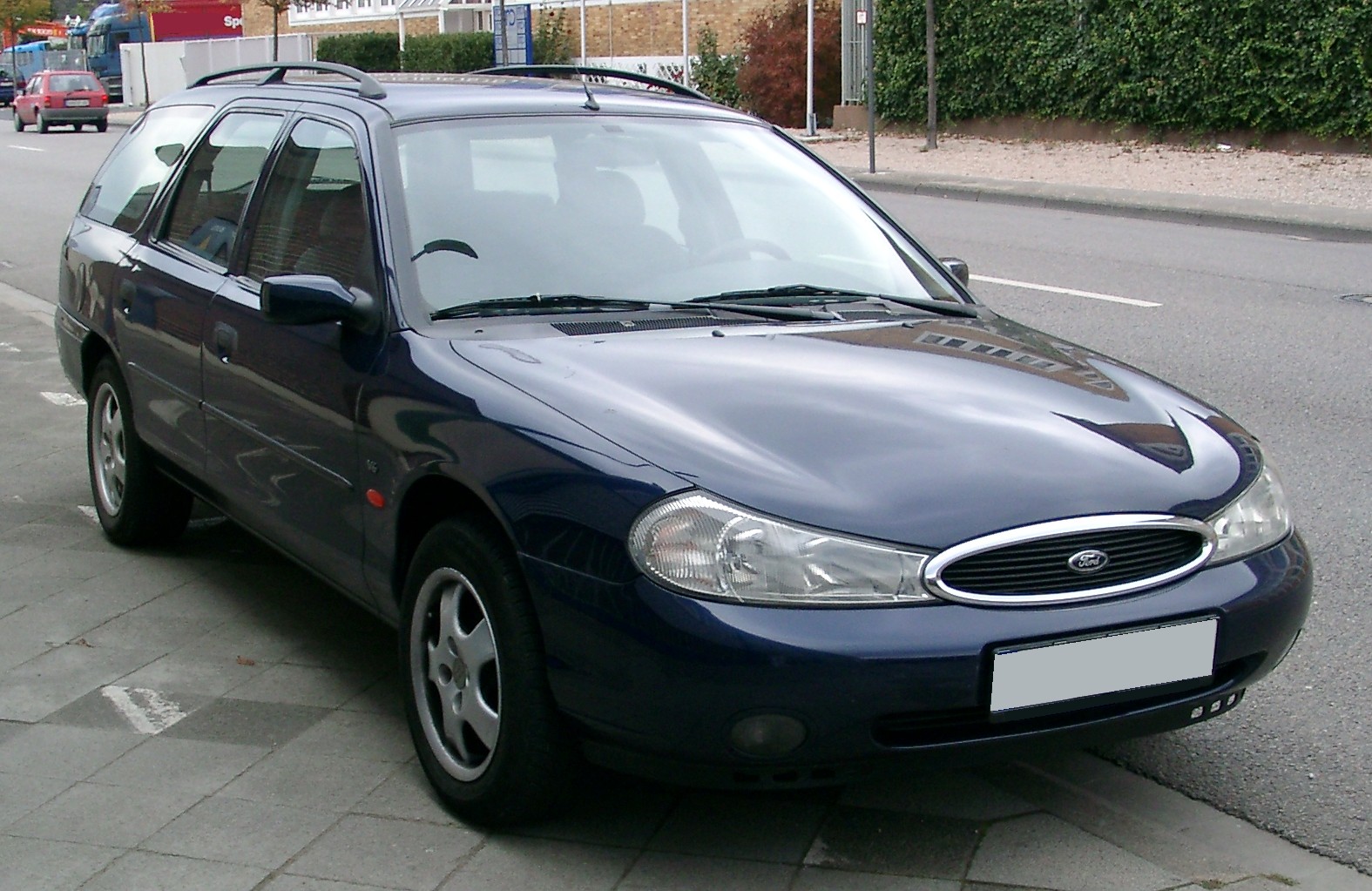 Ford Mondeo 1990 foto - 1