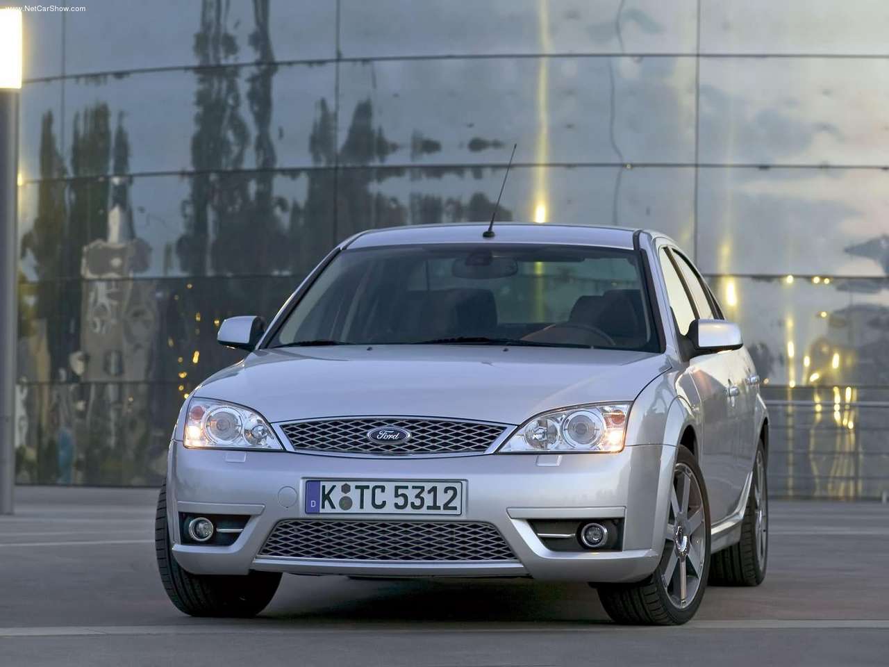 Ford Mondeo 2004 foto - 1