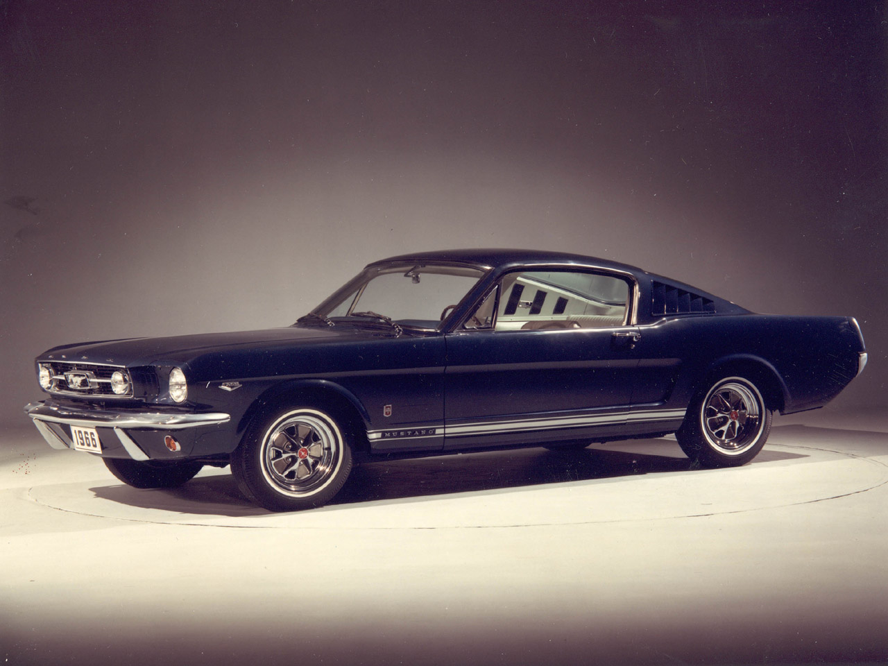 Ford Mustang 1966 foto - 4