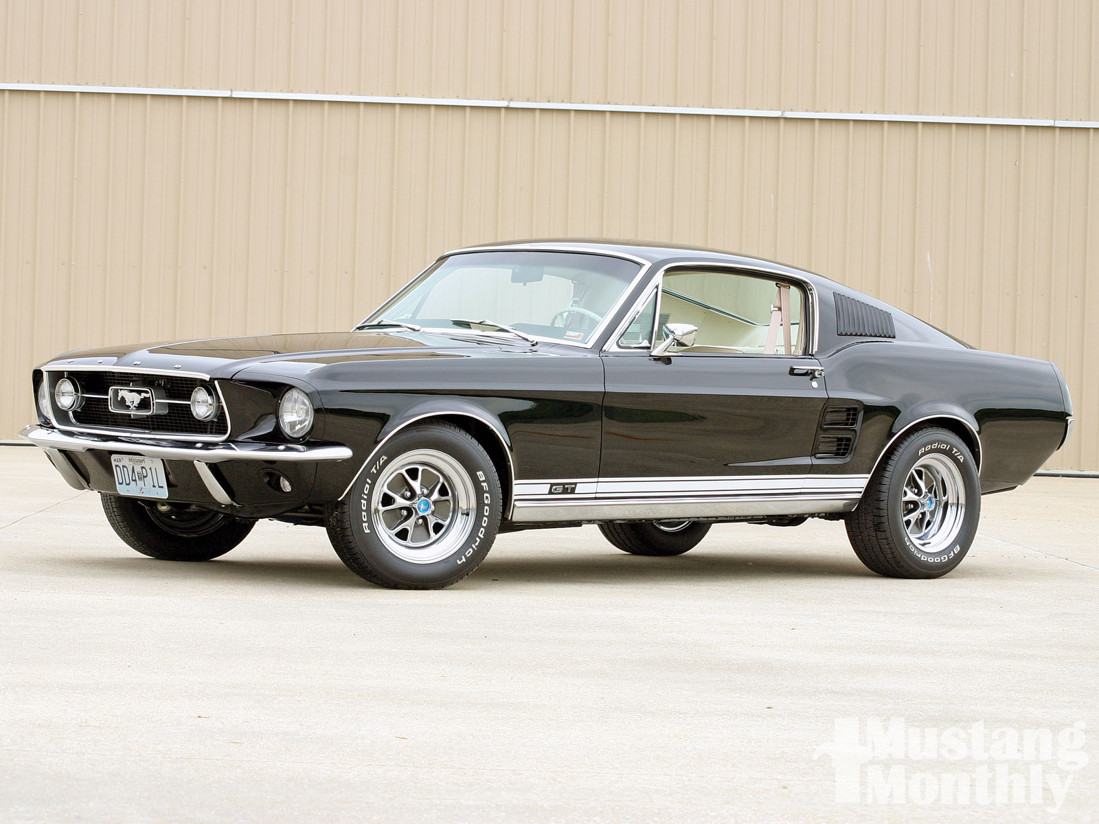 Ford Mustang 1967 foto - 1