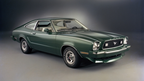 Ford Mustang 1977 foto - 2