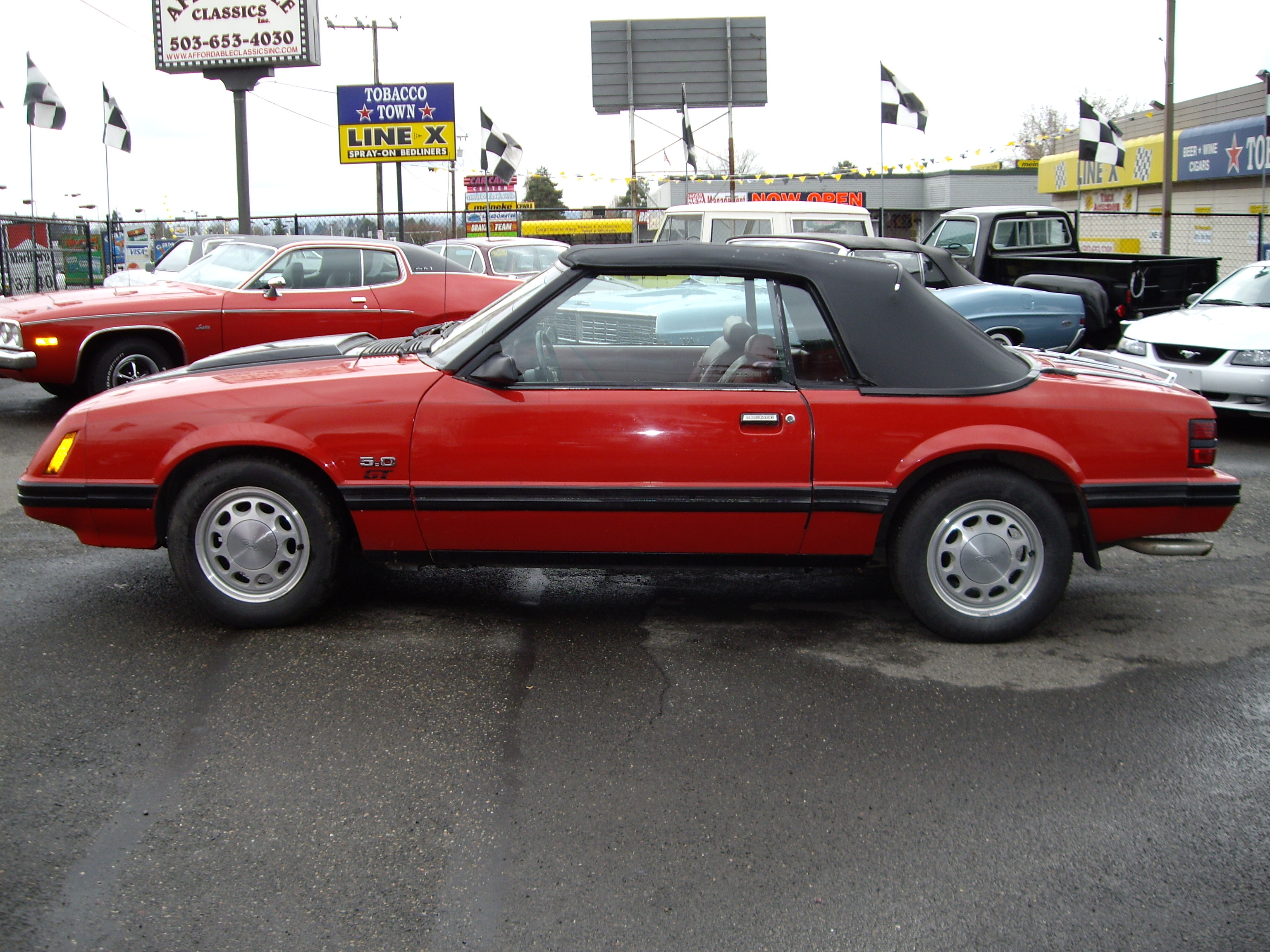 Ford Mustang 1983 foto - 2