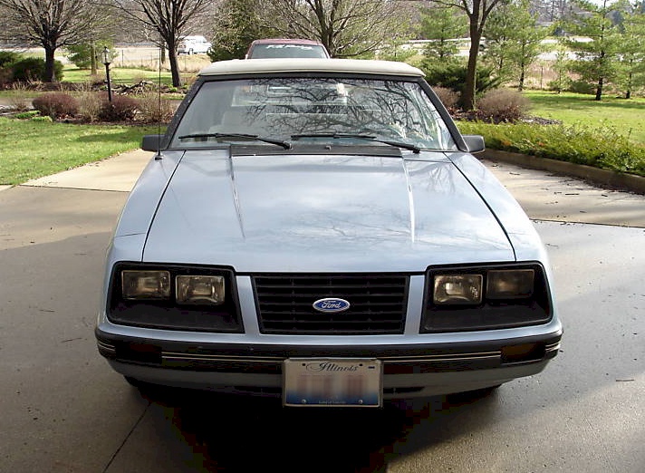 Ford Mustang 1983 foto - 3