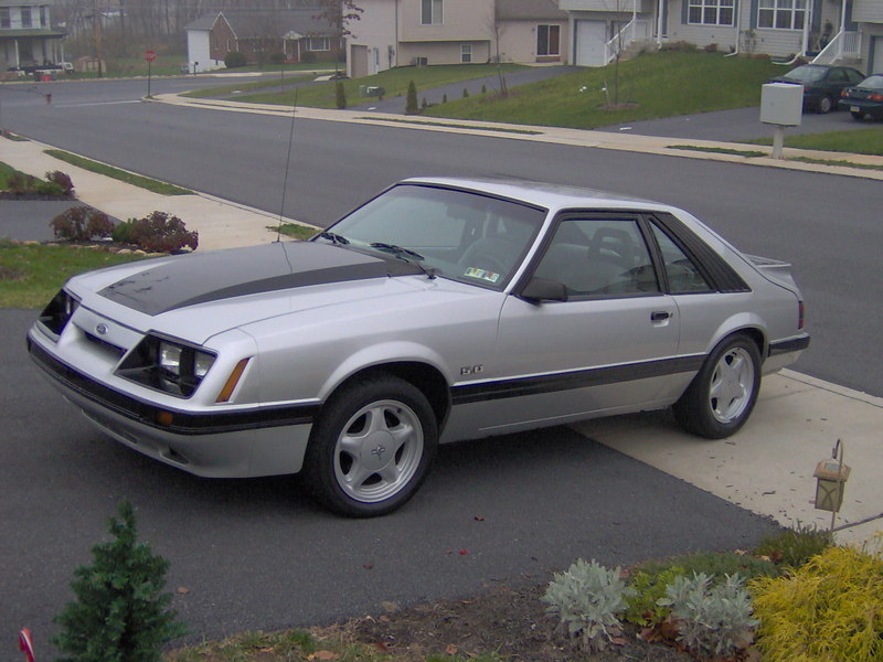Ford Mustang 1986 foto - 2