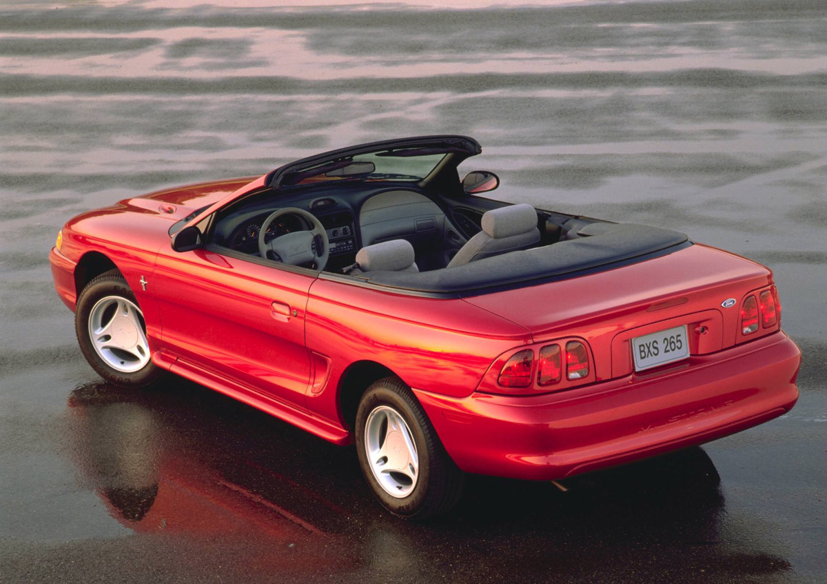 Ford Mustang 1990 foto - 3