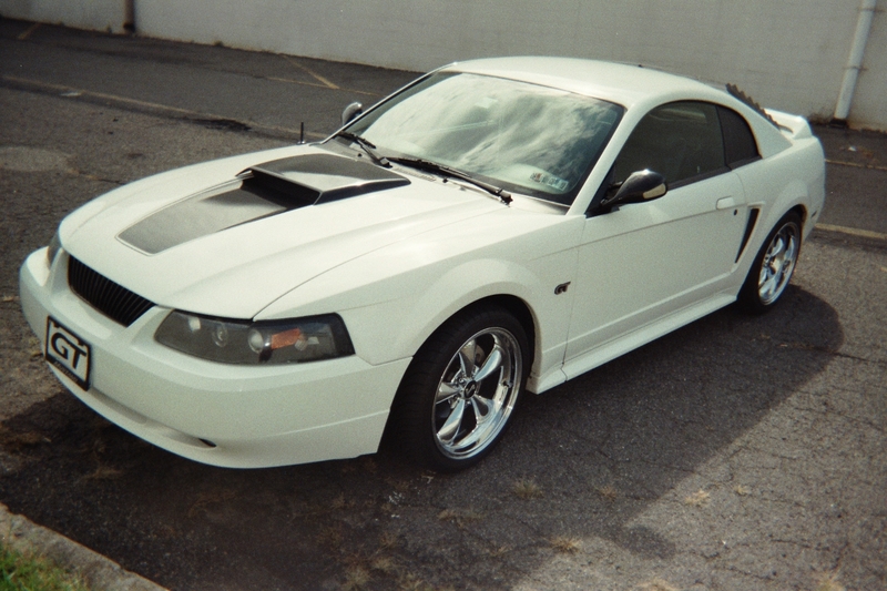 Ford Mustang 2000 foto - 1