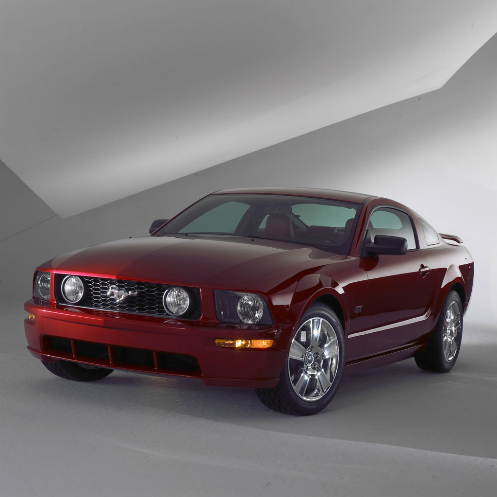 Ford Mustang 2005 foto - 1