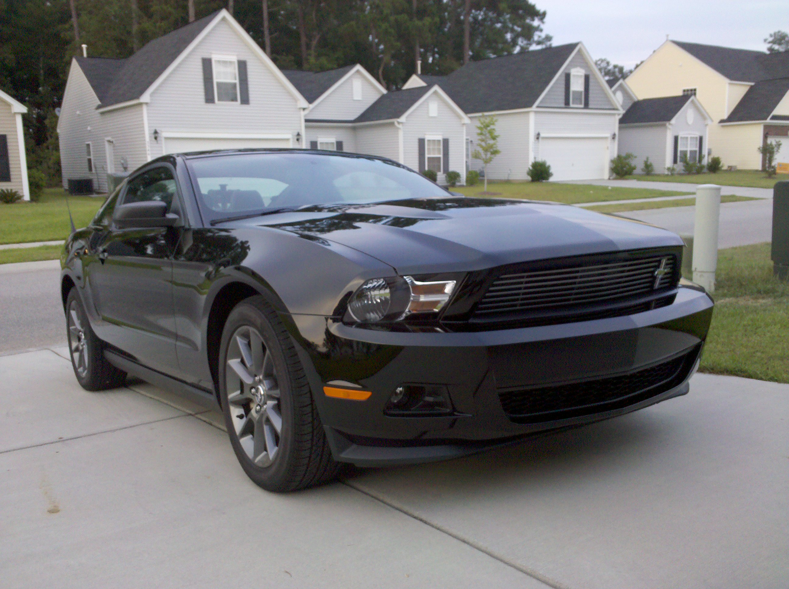 Ford Mustang 2011 foto - 1