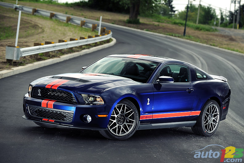 Ford Mustang 2011 foto - 2