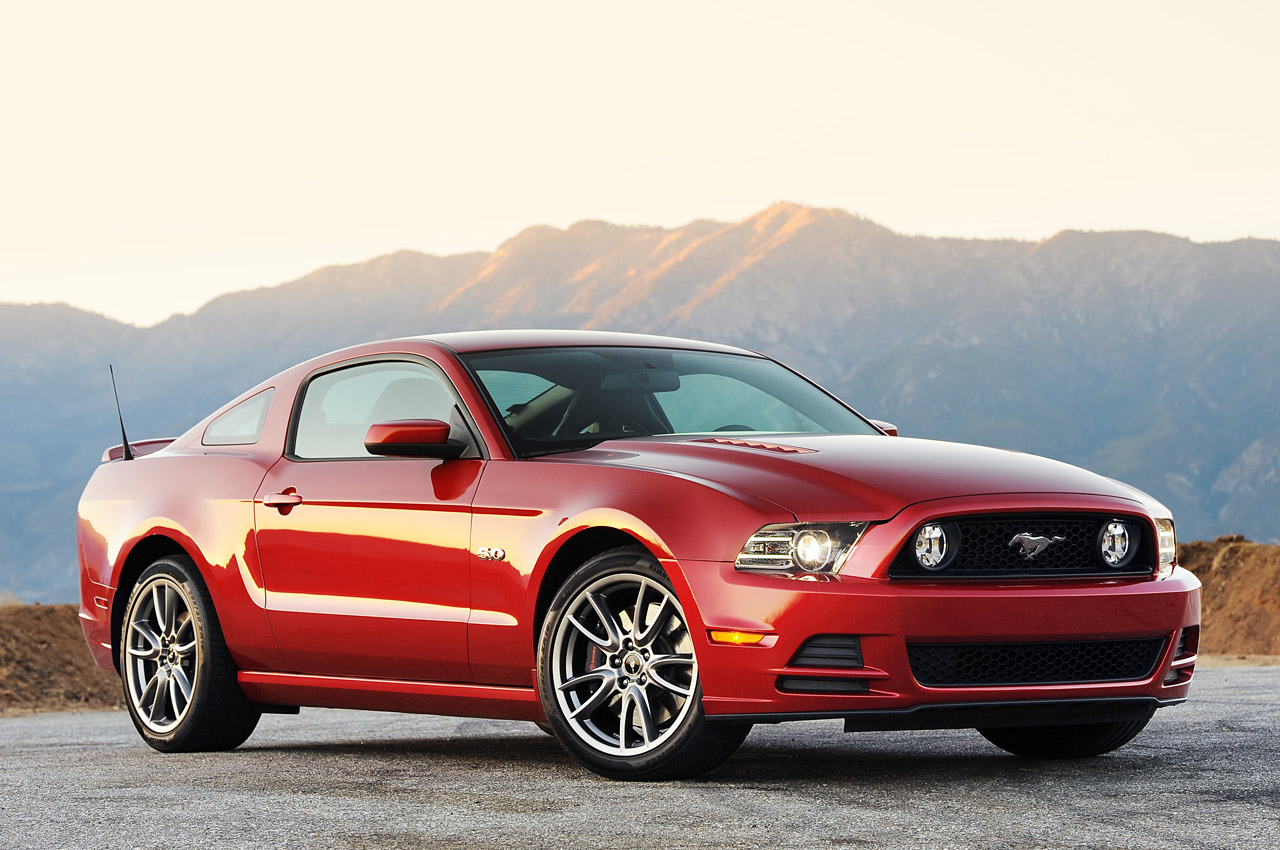 Ford Mustang 2013 foto - 1