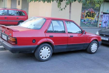 Ford Orion 1987 foto - 2