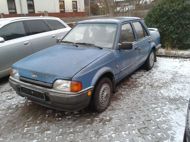 Ford Orion 1987 foto - 4