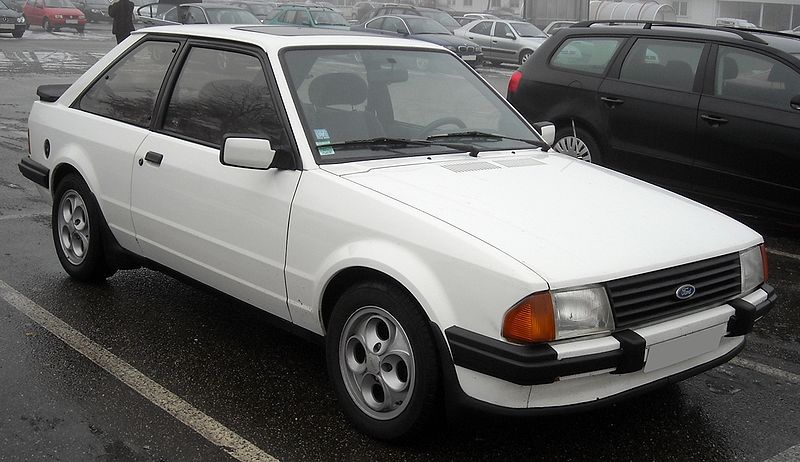 Ford Orion 1989 foto - 4