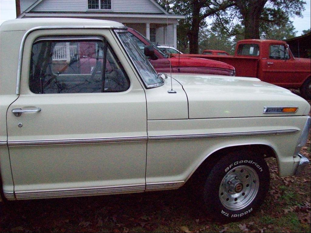Ford Pickup 1969 foto - 1