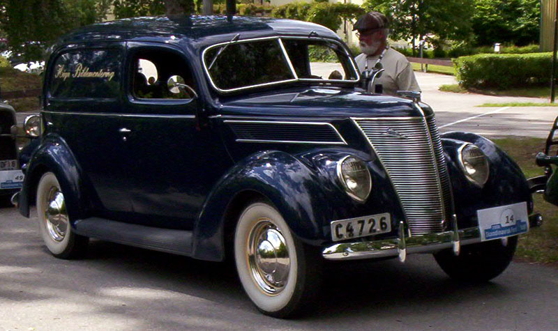 Ford Sedan 1937 foto - 1