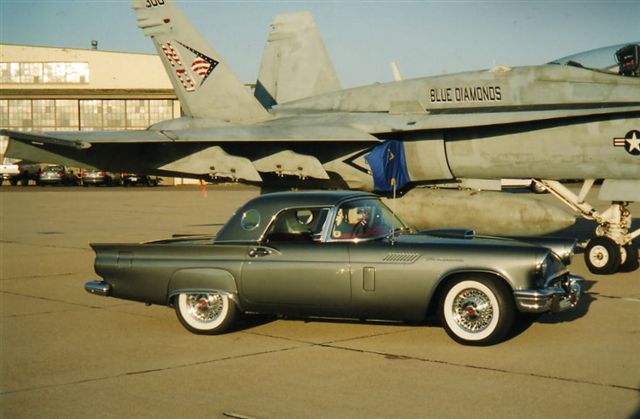 Ford Thunderbird 1957 foto - 5