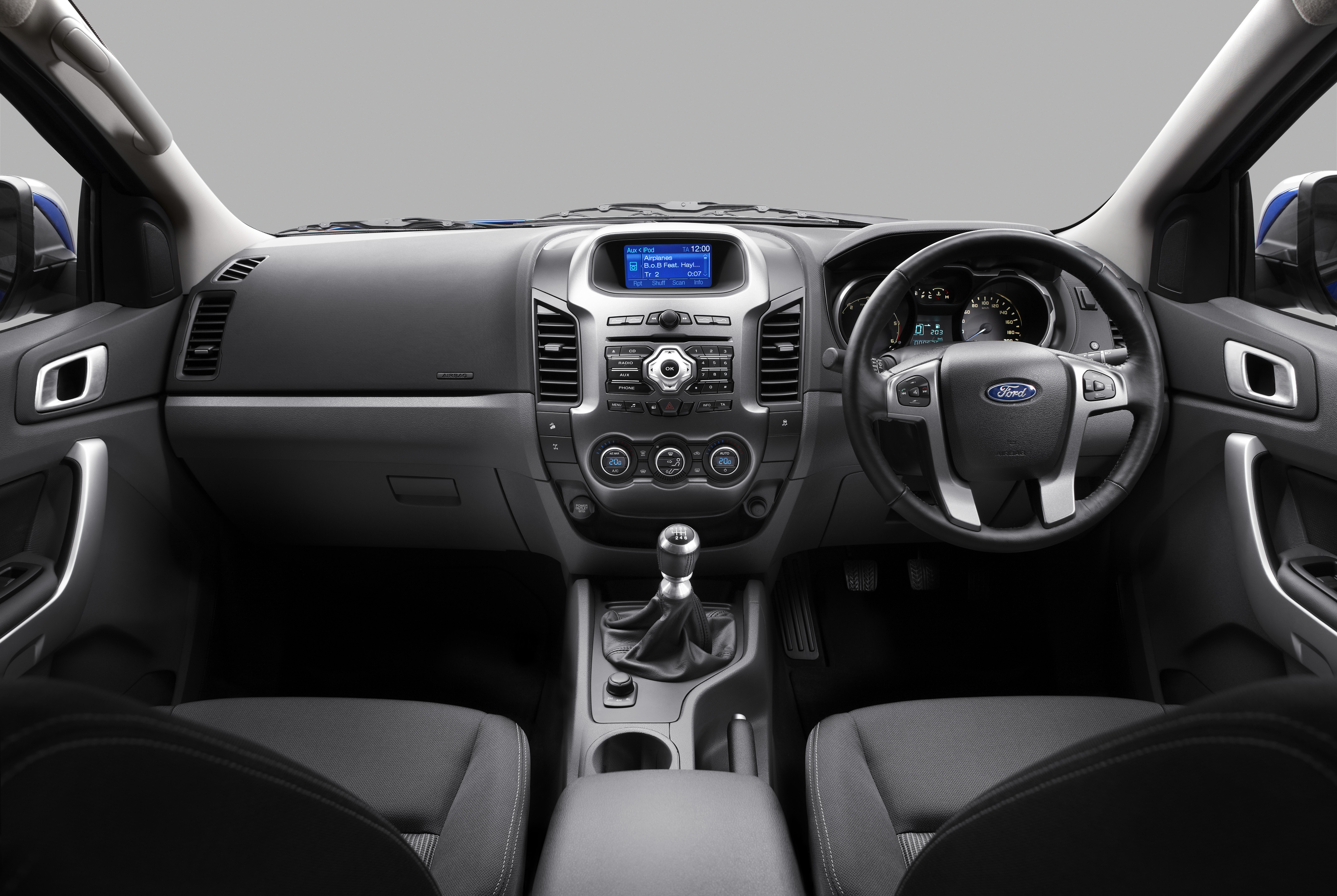 Ford Triton 2015 foto - 2