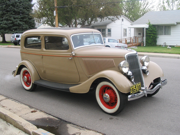 Ford Tudor 1934 foto - 1