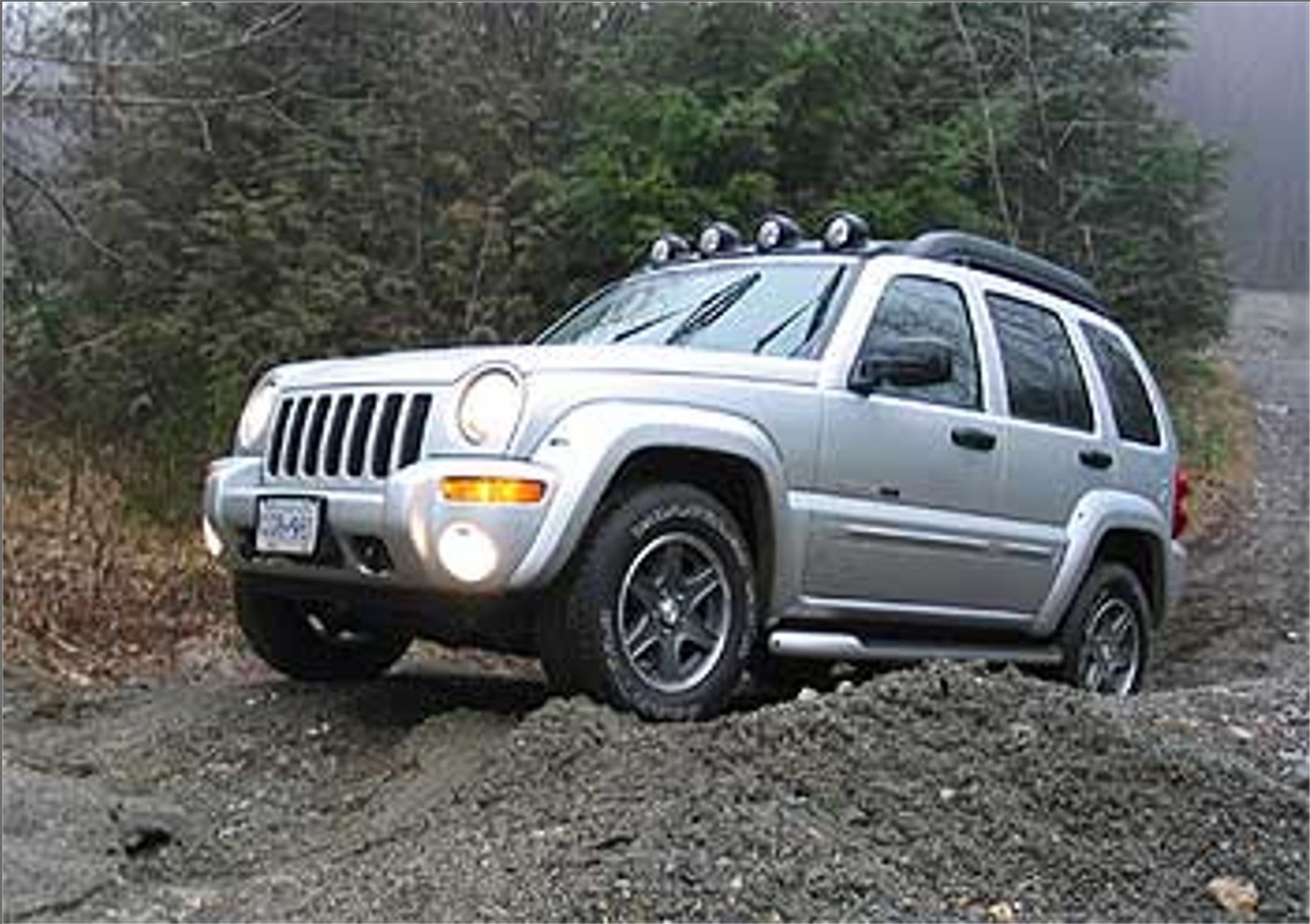 Jeep Liberty 2004 foto - 1