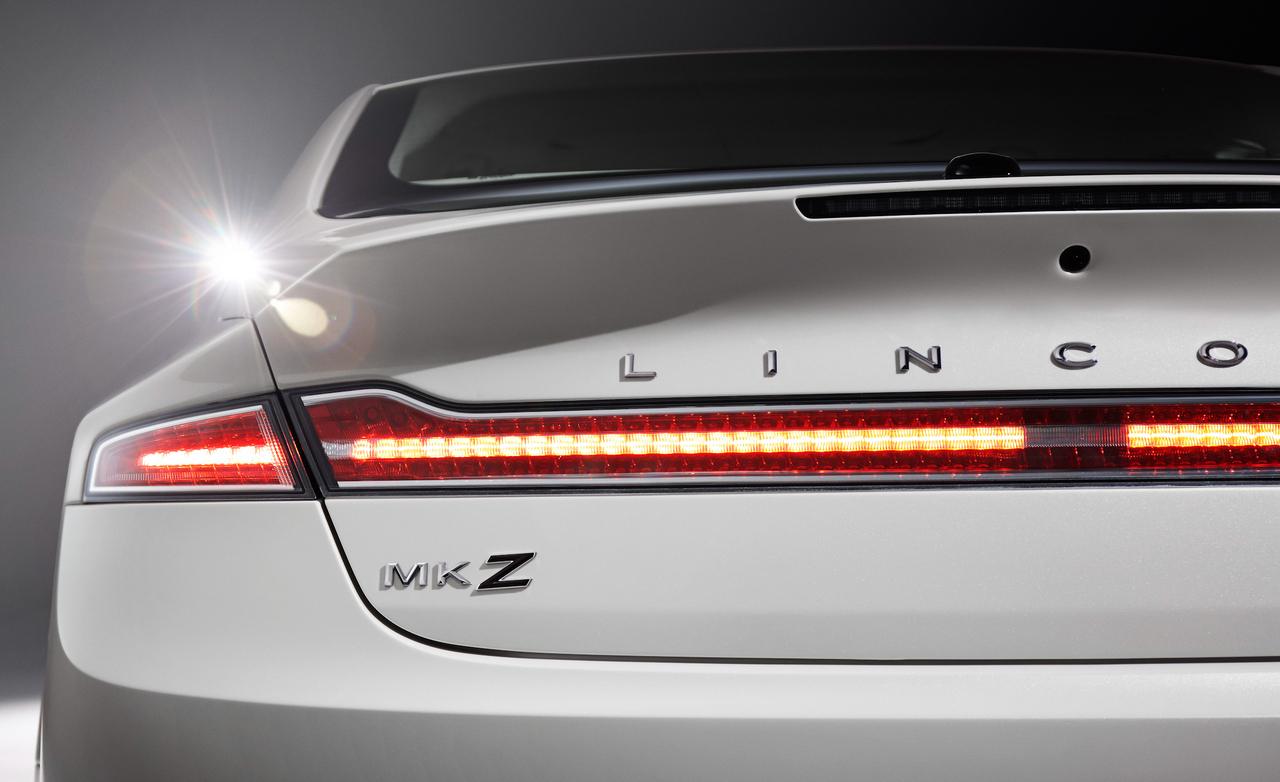 Lincoln MKZ 2015 foto - 1